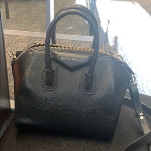 Givenchy small antigona leather bag
